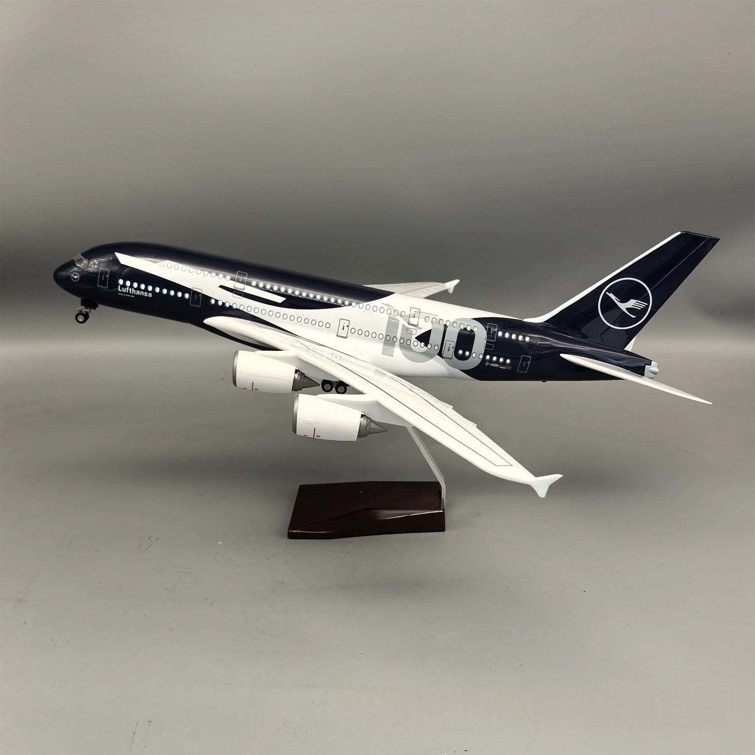 Model Kit New - 新しい45cm ルフトハンザ A380 100周年記念コレクタブル 1/160 大型レジン製飛行機模型キット