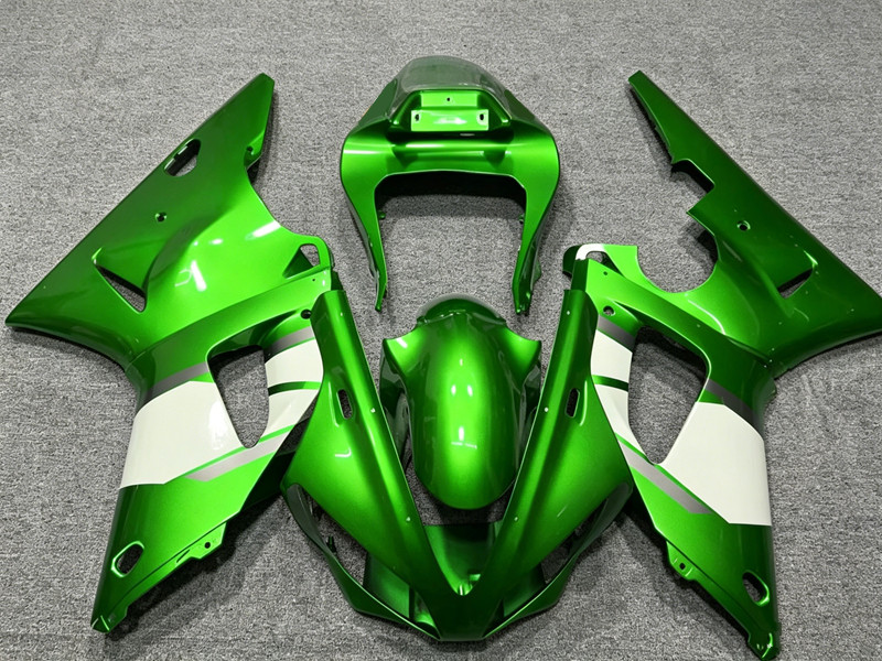 4つの新しいABSフェアリングキット - 2000年から20 - Model Kit New のレビューと価格