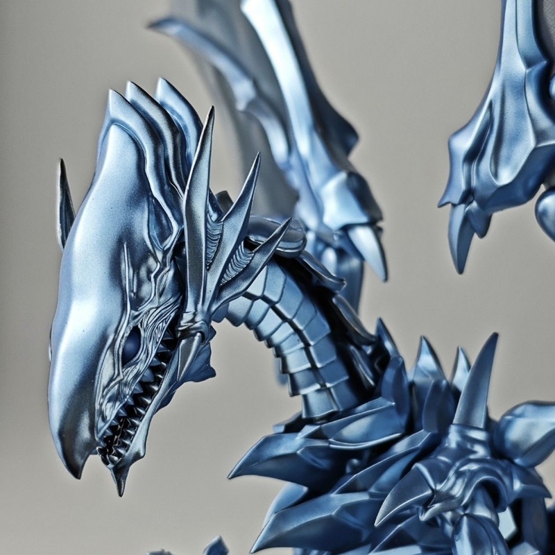 新しい遊戯王ブルーアイズホワイトドラゴンモデル金属スプレー塗 - Model Kit Yugioh Bandai のレビューと価格