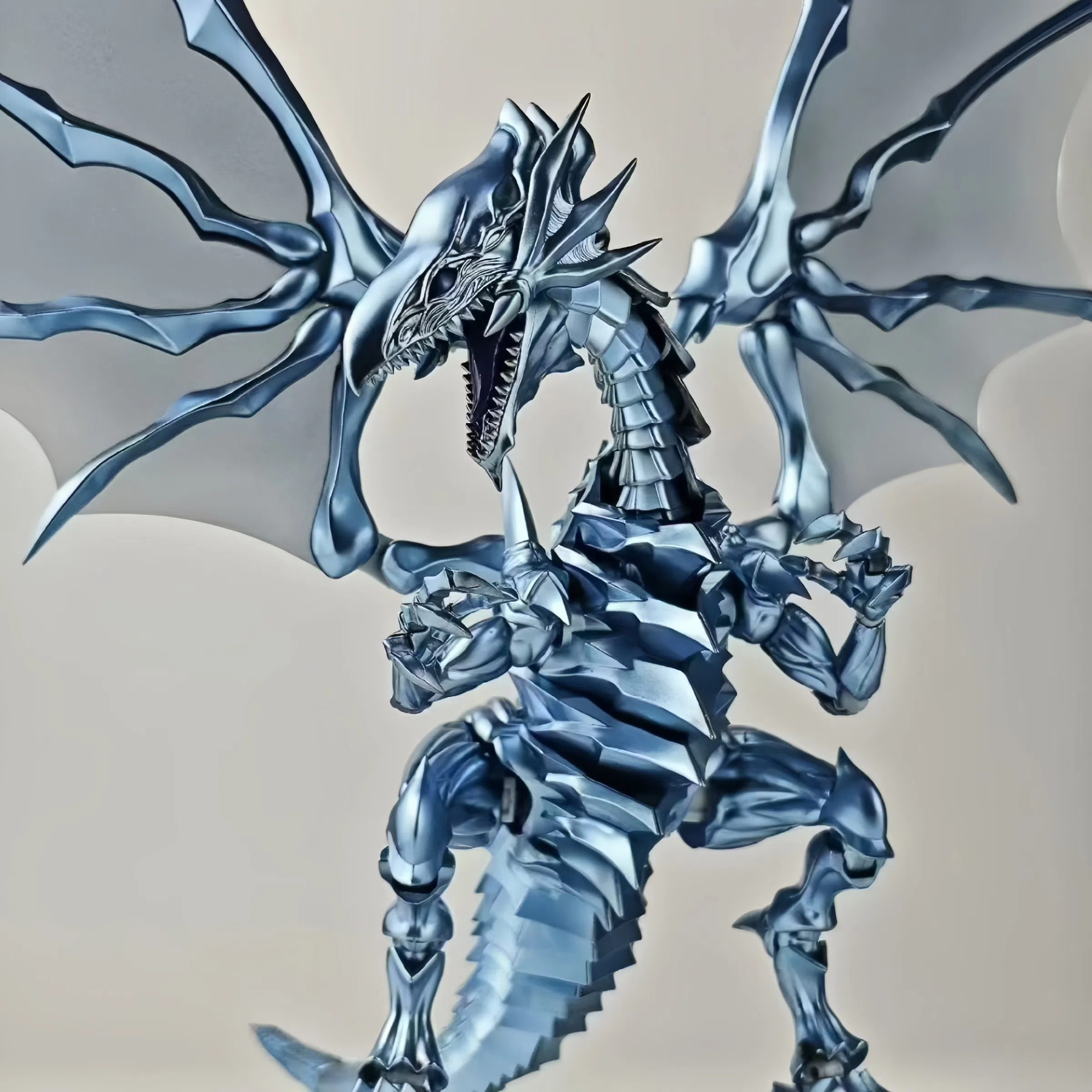 【新作・人気】遊戯王 高慢のドラゴン ブルーアイズ・ホワイト - Model Kit Yugioh Bandai のレビューと価格