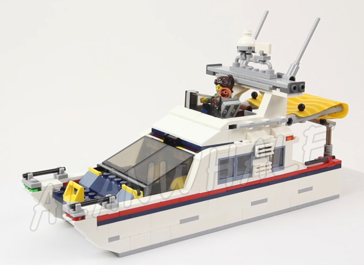 792ピース 3in1 クリエイティブバケーションゲッタウェ - Model Kit Yacht のレビューと価格
